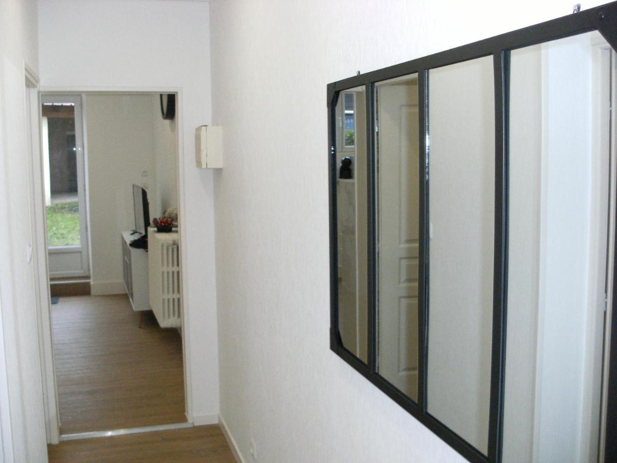 Vic 2.4 Apartment *