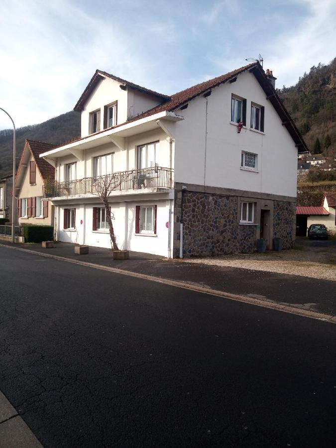 Vic 2.4 Apartamento *