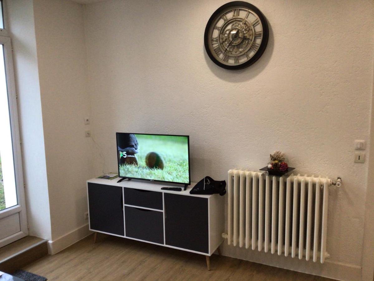 Vic 2.4 Apartment *
